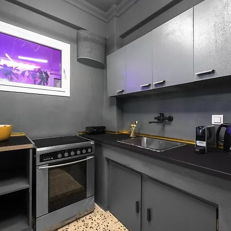 Colorful, Nilie Hospitality Mgmt * Selanik