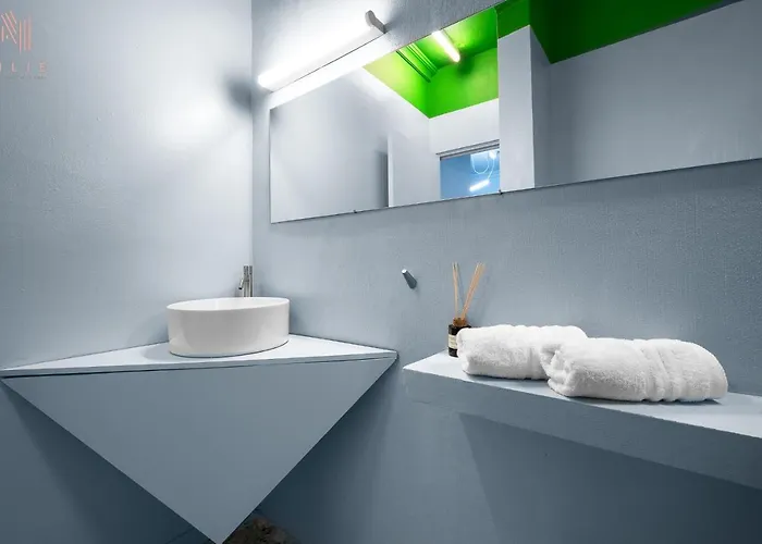 Colorful, Nilie Hospitality Mgmt
