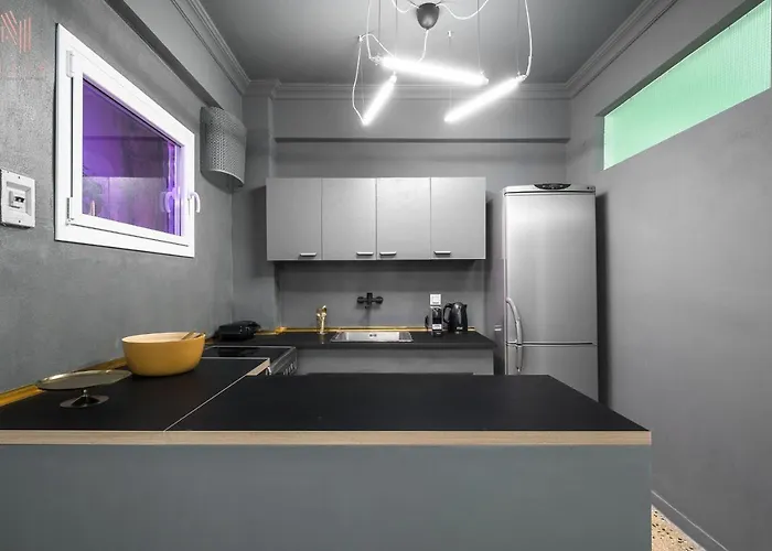 Colorful, Nilie Hospitality Mgmt * Saloniki
